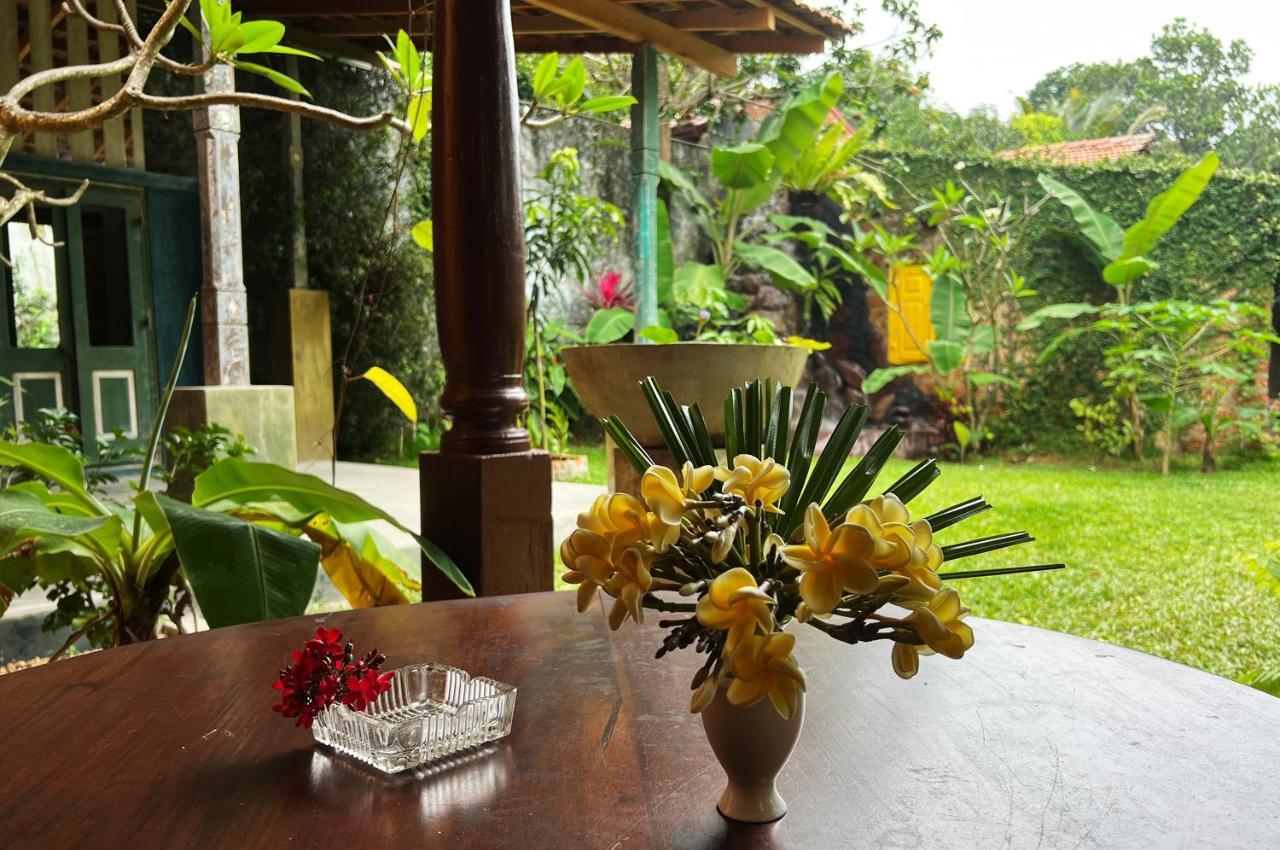 Gomez Place Negombo Extérieur photo