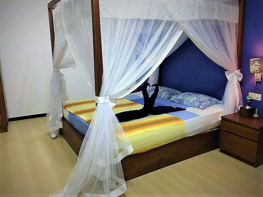 Gomez Place Negombo Extérieur photo