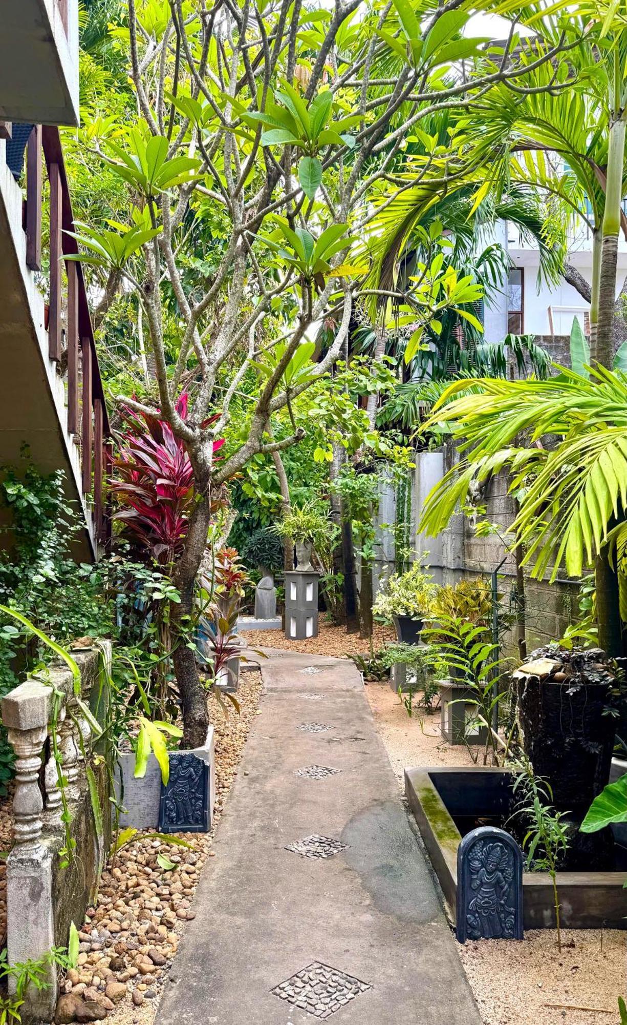 Gomez Place Negombo Extérieur photo