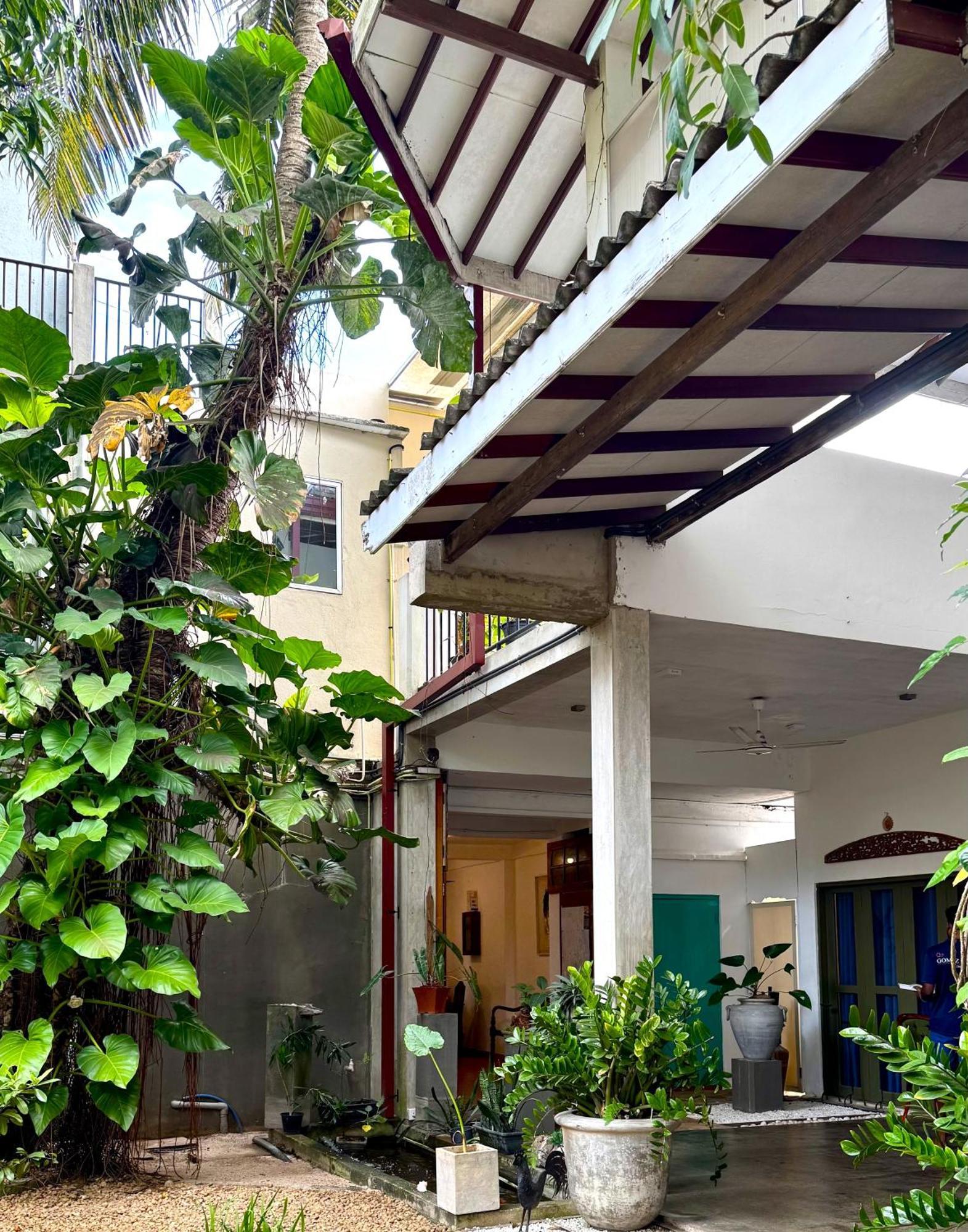 Gomez Place Negombo Extérieur photo
