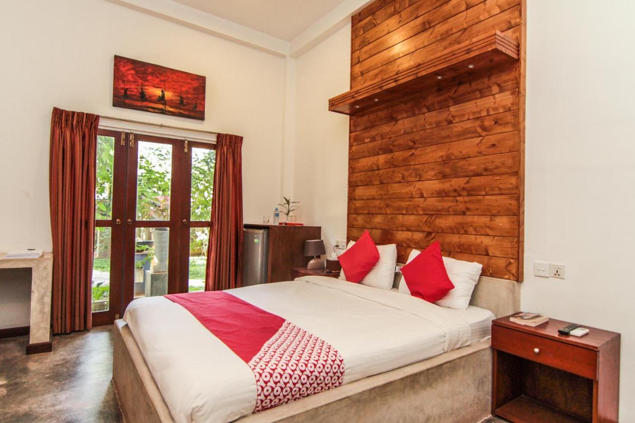 Gomez Place Negombo Extérieur photo