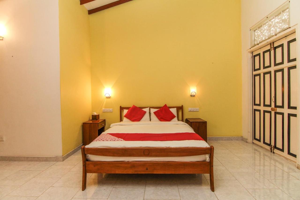 Gomez Place Negombo Extérieur photo